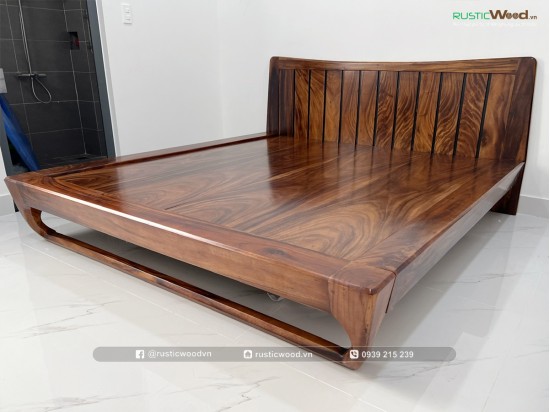 Giường Ngủ Gỗ Me Tây Nguyên Khối Chân Louis