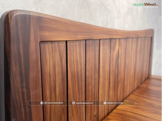 Giường Ngủ Gỗ Me Tây Nguyên Khối Chân Louis